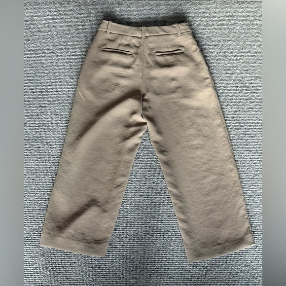 Aritzia The Effortless Pant Crepette Nomad Taupe Cropped Size 4 High Rise Wide - Picture 9 of 10